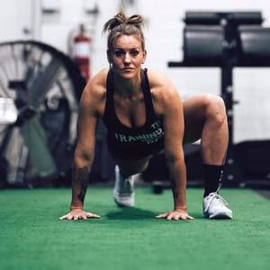 Meet your Posher, Danielle